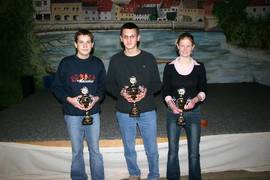 Maximilian Görg (SC Beilngries/2.), Michael Vollnhals (TSV Großmehring/U18-Kreismeister) und Nikola Kirsch (SC Beilngries/3.)
