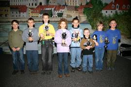 v.l.: Sebastian Strack (TSV Kösching/6.), Felix Baier (SV Ilmmünster/4.), Frederic Zill (SK Freising/2.), Christina Winterholler (SV Haunwöhr/U10-Kreismeisterin), Simon Voggenreiter (SK Freising/3.), Fabian Müller (SK Neuburg, mit 5 Jahren jüngster T